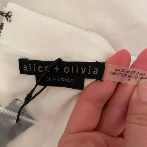 NWT Alice + Olivia Kyrie White Tuxedo Skort Romper - Size 2 - Picture 10 of 13